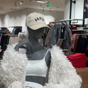 Meet your Posher, Francesca